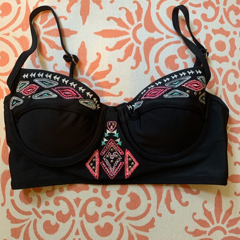 Bikini top